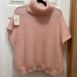 Made in Italy C. Constantia Pink Turtleneck Short-Sleeve Sweater